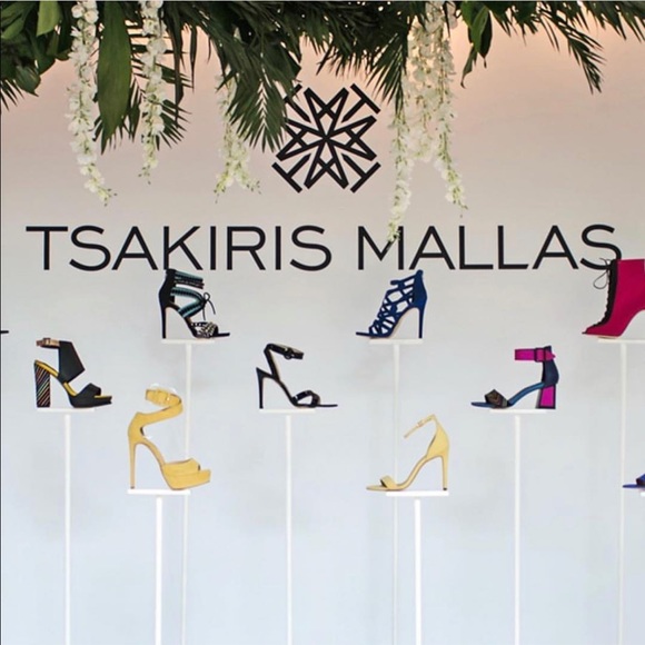 Gorgeous Gold leather high heels snake size 40 by Tsakiris Mallas worn once. - Picture 2 of 7